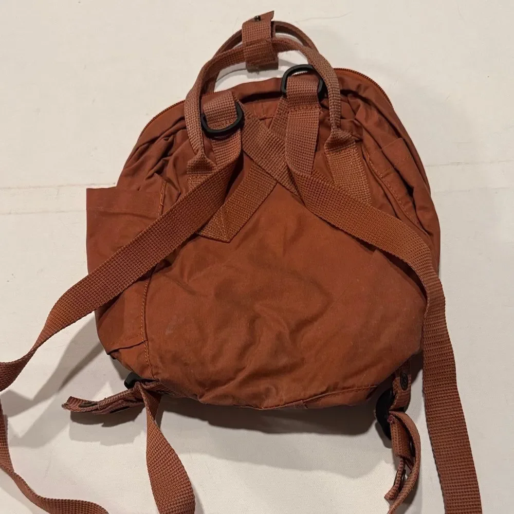 Fjallraven Kånken Rust Backpack